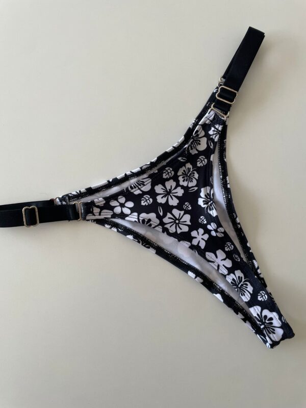 COLALESS DE LYCRA- FLORES CON FONDO NEGRO- TALLE 2 - BS110