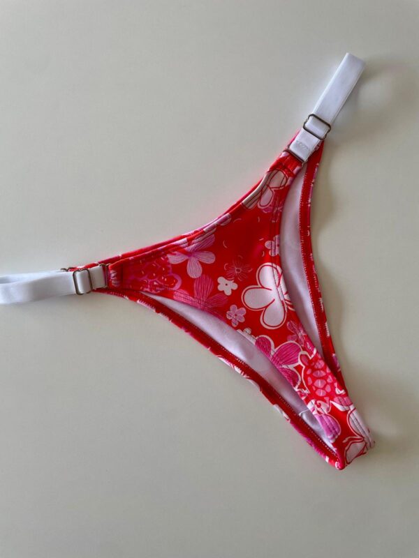 COLALESS DE LYCRA- FLORES CON FONDO ROJO- TALLE 2 - BS116