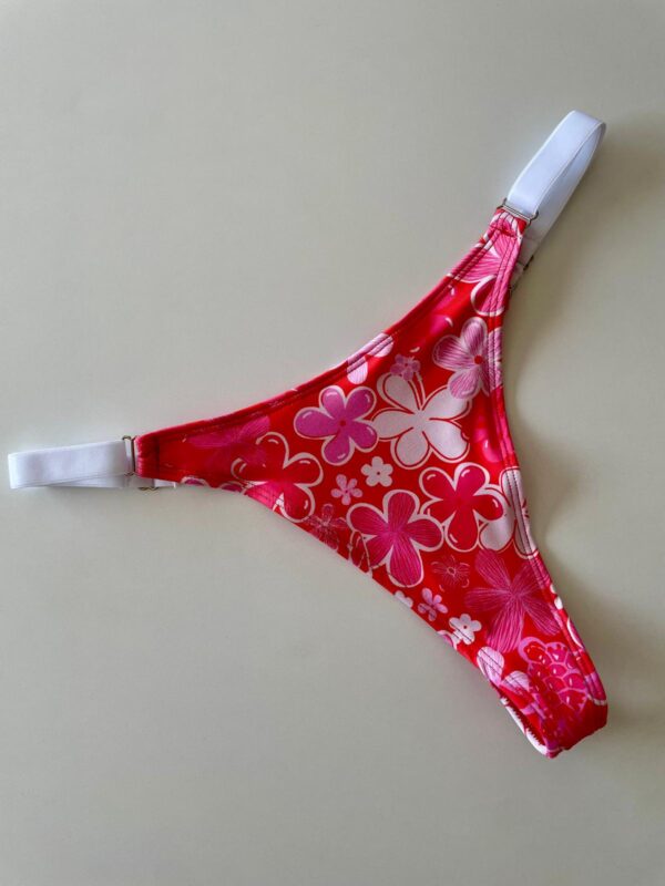 COLALESS DE LYCRA- FLORES CON FONDO ROJO- TALLE 2 - BS116