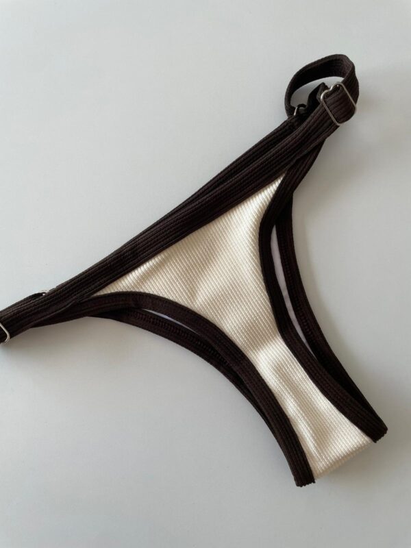 BIKINI - CRETA TEXTURADO CREMA CON BORDE CHOCOLATE- BK607